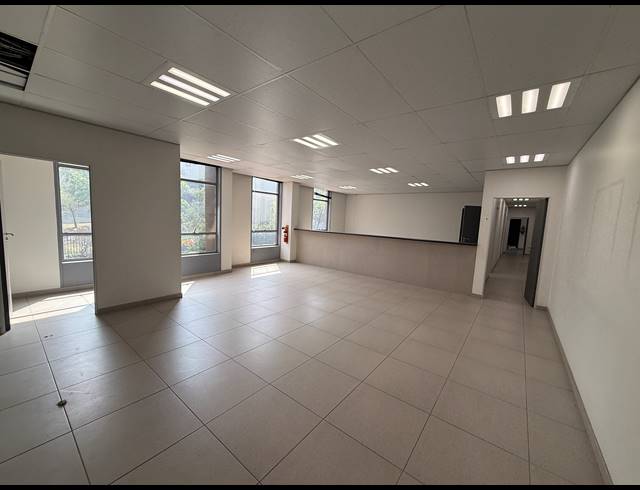 216M² OFFICE TO LET IN ROSEBANK
